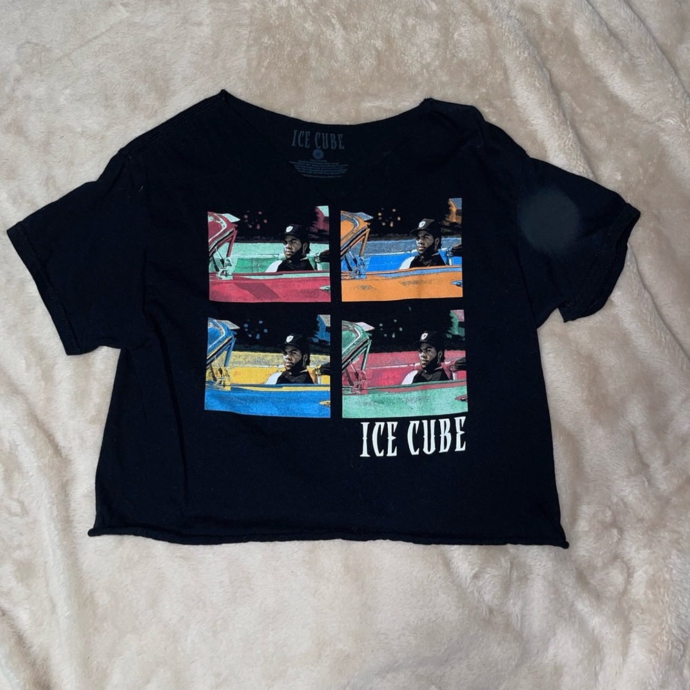 Ice cube crop tee
